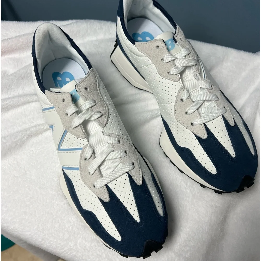 New Balance 327 size 11 BRAND NEW men’s. TARRIF FREE - Picture 1 of 5